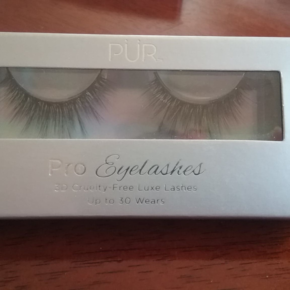 Beautiful Eyelashes!! - Picture 4 of 5